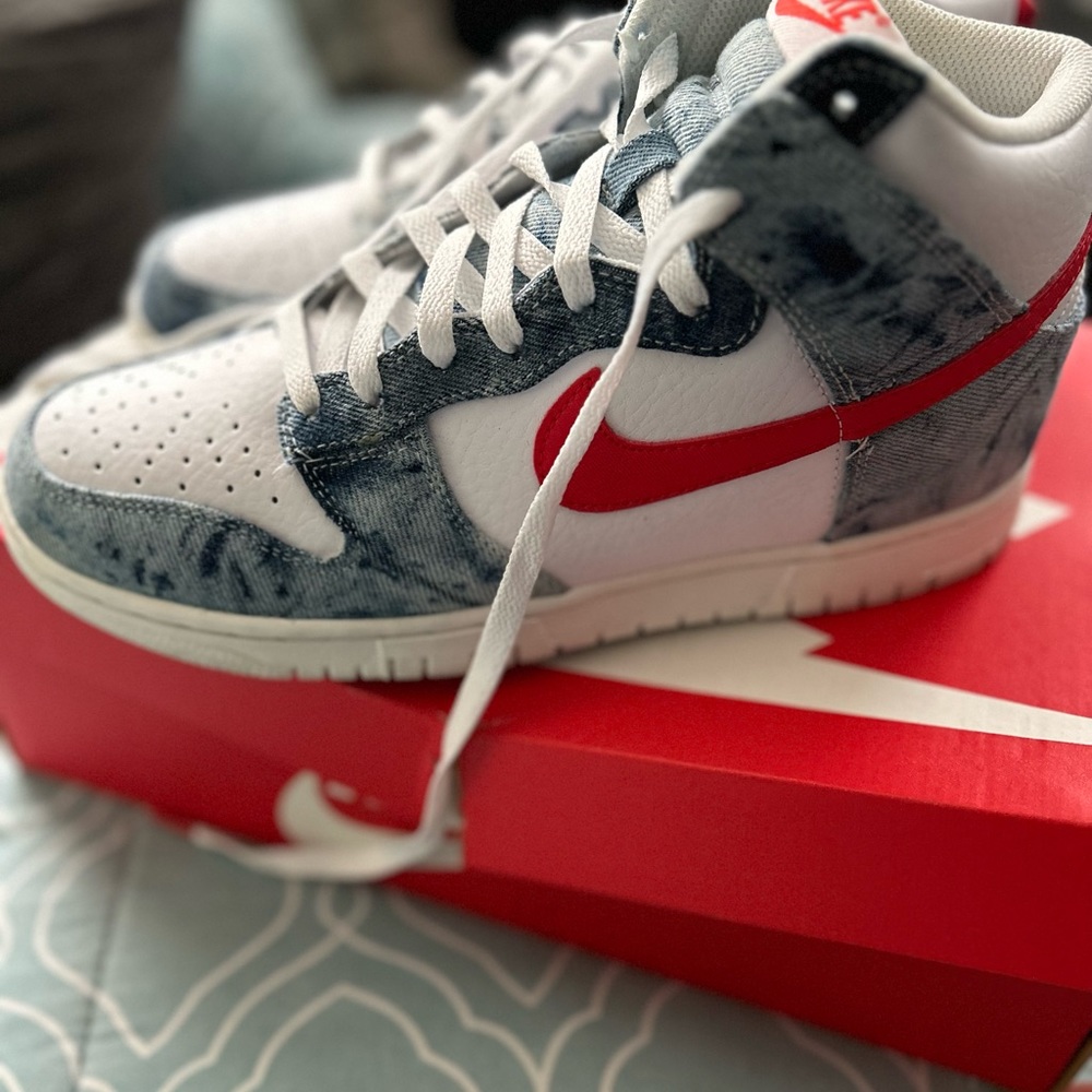 Nike Women's Dunk High 'Washed Denim size 9.5w